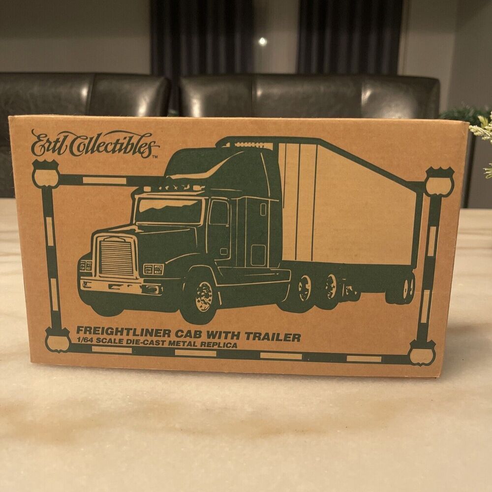 PERDUE CHICKEN POULTRY FREIGHTLINER TRACTOR REEFER TRAILER DIECAST ERTL TRUCK